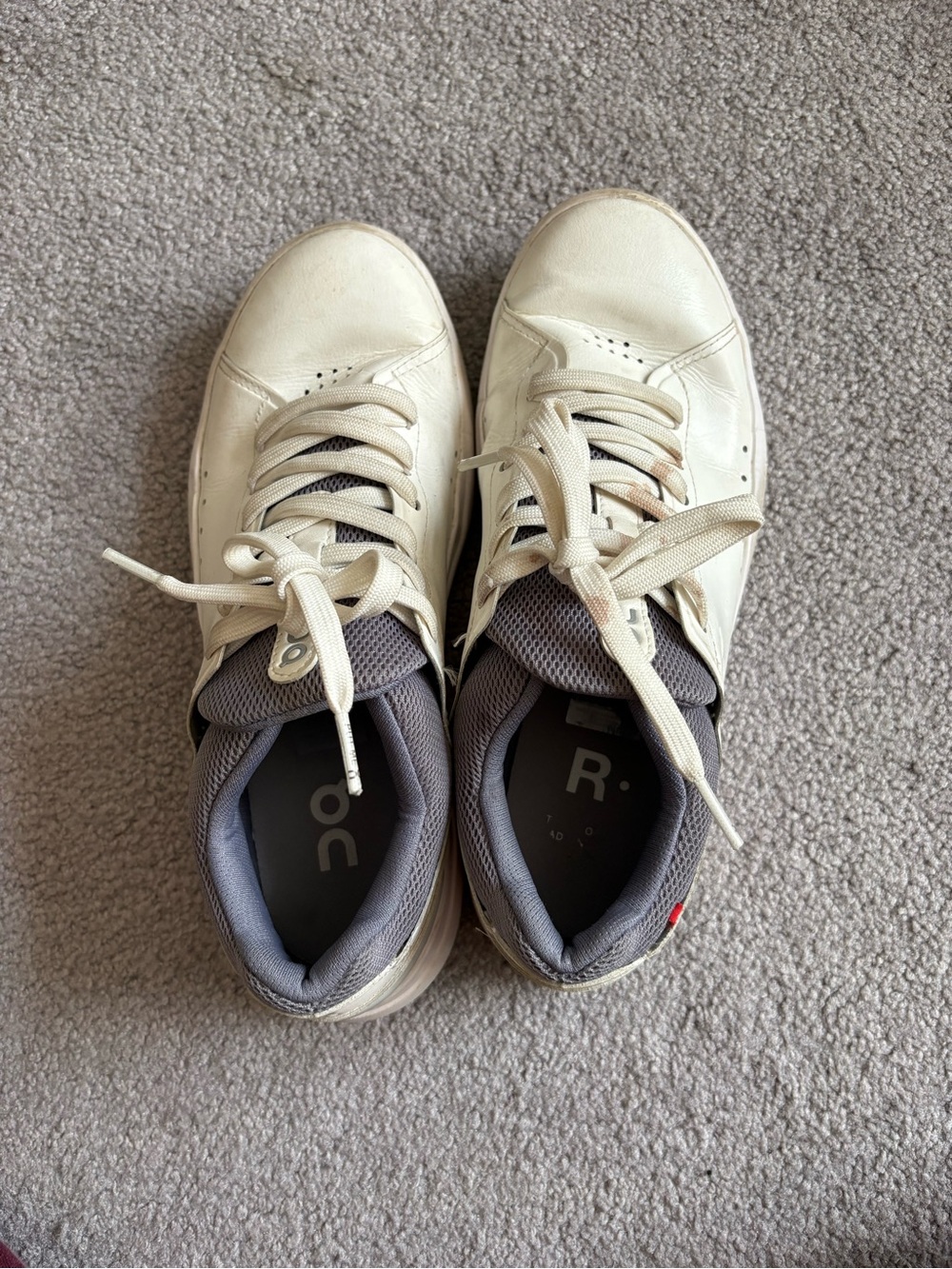 On Running Off White Leather Sneakers with Gray/Navy Lining